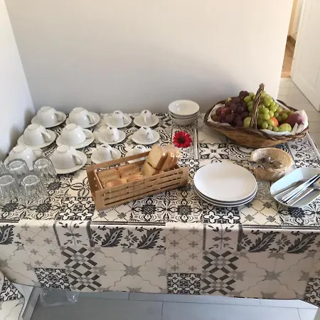 Principe Di Scalea Bed & Breakfast *
